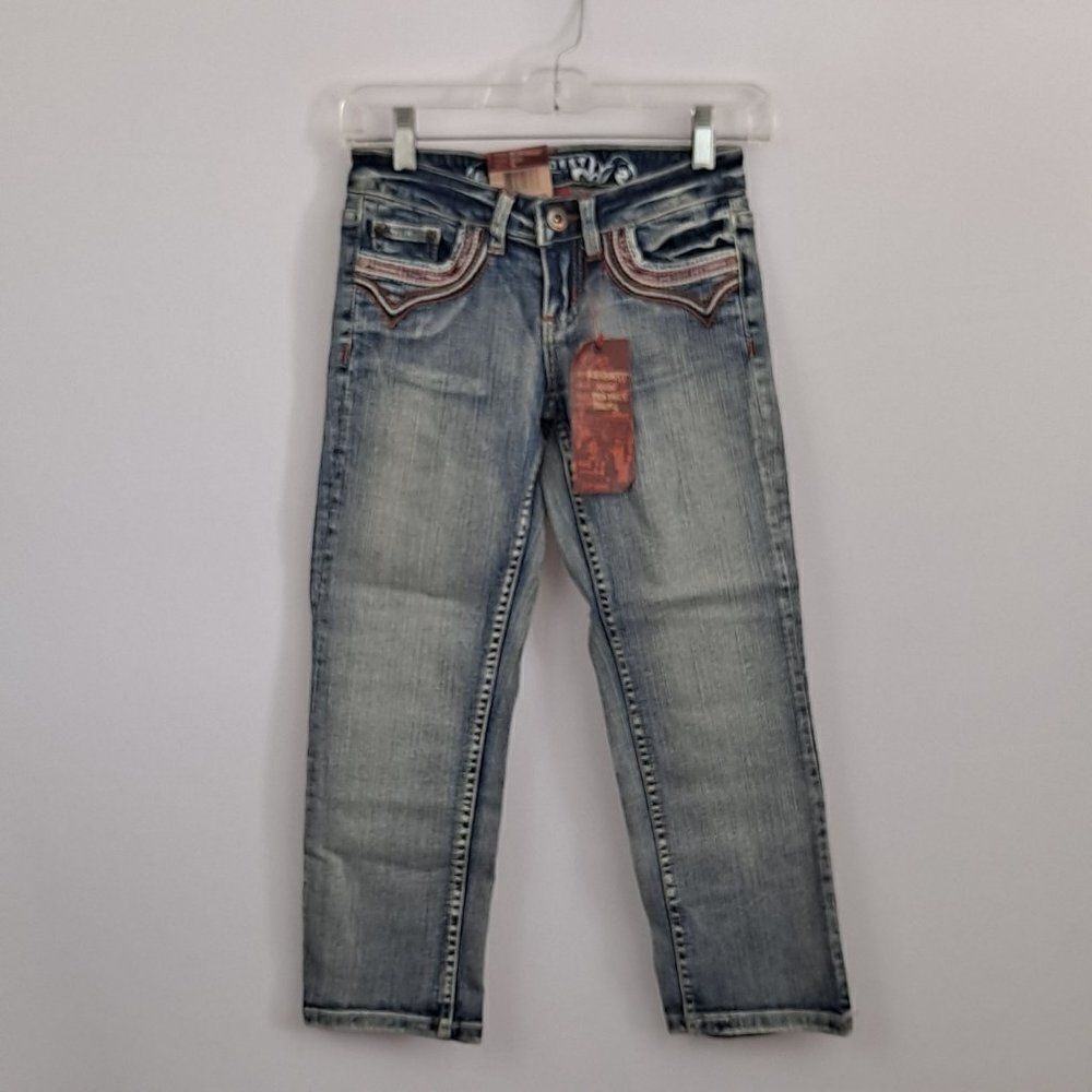 Request Juniors Capris NWT